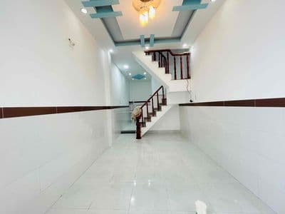 Nhà 1 lầu 2 phòng Ngay Gần Trường Cao đẳng Điện Lực Hà Huy Giáp Q1