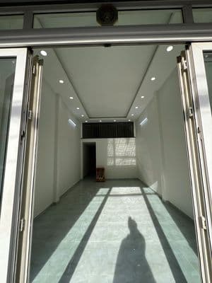 Cho Thuê Nhà Nguyên Căn/MTKD 3PN 3WC, 4x18m, cách AEON Mall TP 300m