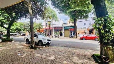 Nhà nguyên căn - mặt tiền hoàng diệu