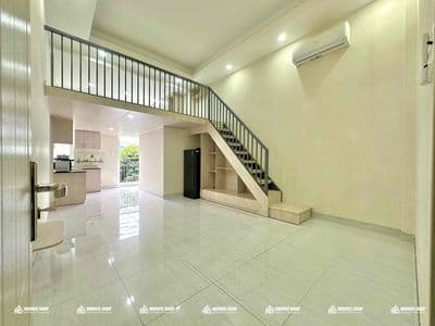 Duplex rộng mới xây ngay etown - học viện hàng không | trống sẵn