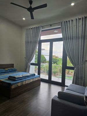 Cho thuê nhà mới 3 tầng - 4 phòng ngủ - hòa xuân - đà nẵng