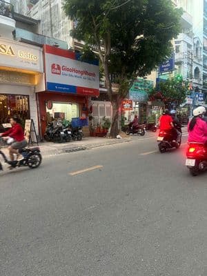 Bán nhà 3 lầu, sân thượng, 2 mặt tiền trước sau, P. Vĩnh Hội, Quận 4