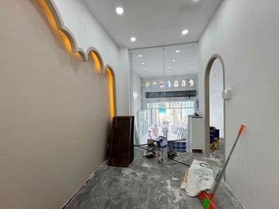 Mặt bằng cho thuê giá rẻ ngay ngã tư Phú Nhuận