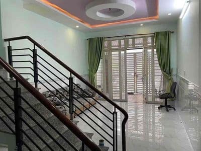 Cho thuê nhà 1 trệt 2 lầu có 3pn