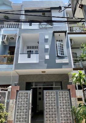 Nhà Đống Đa hẻm ô tô. Chính chủ bán