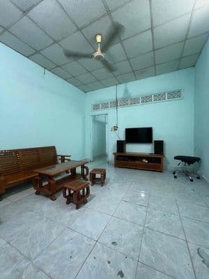 Cho thuê nhà ngay ga metro CNC đh nông lam đường Linh Trung 2PN 1WC