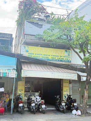cần bán nhà mặt tiền duong tôn đản
