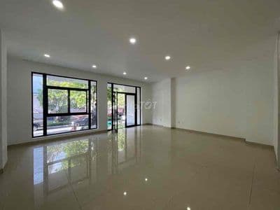 Tầng trệt ~85m2, sàn trống, có máy lạnh, hầm xe ở Vạn Phúc. Giá 19 tr