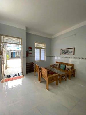 Chủ gửi cho thuê nhà khu dân cư hoàng quân full nội thất