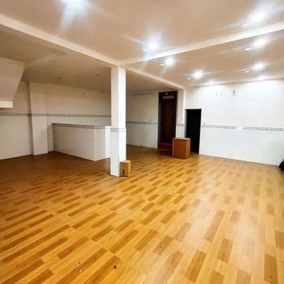 Cho thuê kho xưởng mặt tiền giá rẻ 400m giá 15tr