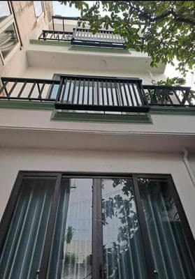 Nhà nguyên căn Đường Phó Đức Chính P1 Quận BT cho thuê