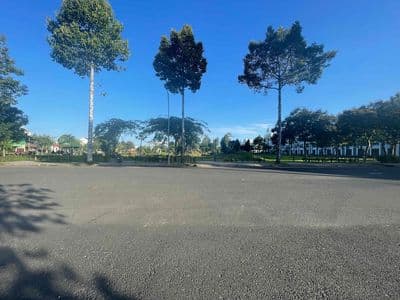 Nền đối diện công viên 5m x 22m kdc ngân thuận