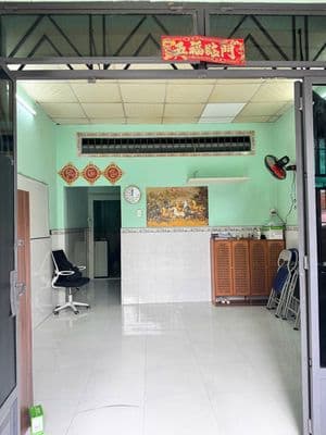 Nhà cần tiền , bán gấp