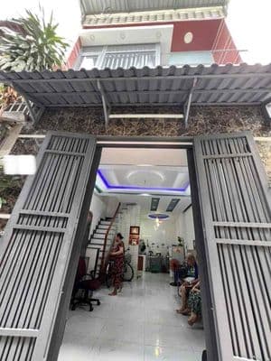 chính chủ bán căn nhà 4 m 9 m khu vực lê văn quưới