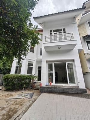 Cho thuê biệt thự sân vườn - hồ bơi - thảo điền