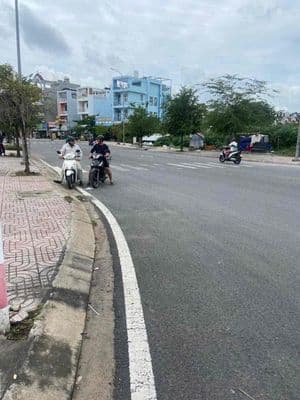 Nhà mặt tiền đường lớn gần Lê Cơ, Kinh Dương Vương An Lạc