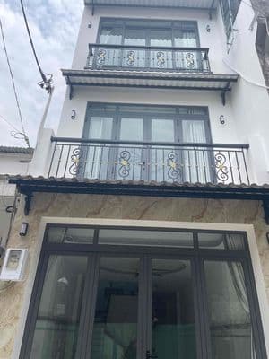 Hẻm ô tô - lạc long quân - q11 - 50m2 - 3 tầng - 4pn giá 8.3 tỷ