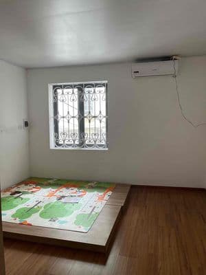 Cho thuê nhà 3 tầng ngõ 296 Lĩnh Nam