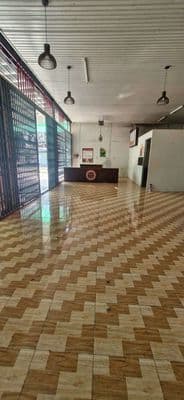 Cho thuê mặt bằng góc kdc 586