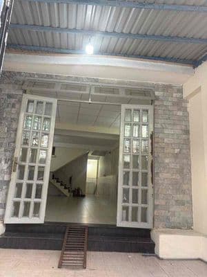 mặt bằng kinh doanh kết hợp ở