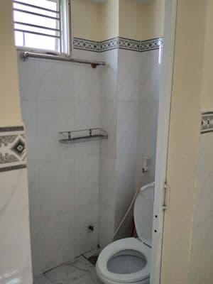 Cho thuê nhà nguyên căn – hẻm xe hơi – đường lê đức thọ