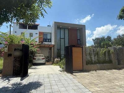 Cho Thuê Biệt Thự • Mặt tiền đường Văn Tiến Dũng, Đà Nẵng