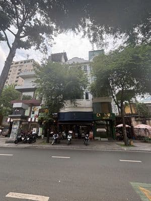 Hàng hiếm MT Lý Tự Trọng, Q1 Dt: 6x18m, Kc: trệt 2 lầu. Gía: 115tr