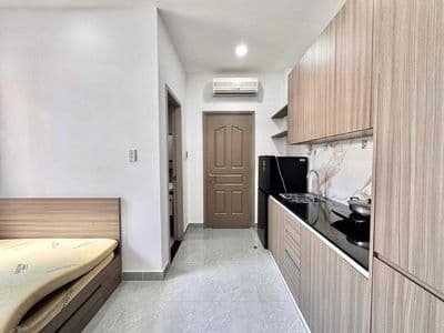 Phòng chung cư mini mới xây gần cầu chánh hubgw siêu thoáng gần ueh q8