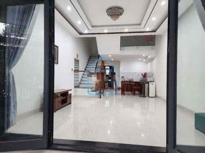 Cho thuê nhà 3 tầng mới đẹp 5pn full nội thất mặt tiền đường đoàn khuê