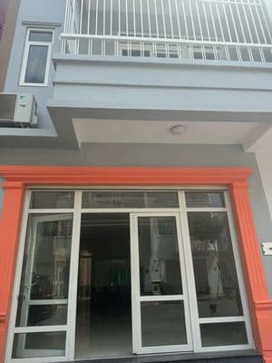 nhà Unitowm 4 phòng ngủ full có 4 máy lạnh