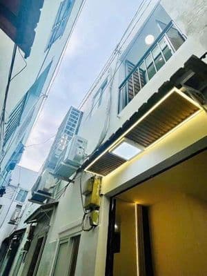 Nguyên căn mới đẹp, Điện nước nhà nước, có máy lạnh
