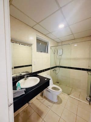 Cần cho thuê căn hộ Giai Việt -Tạ Quang Bửu, P.Chánh Hưng. Q.8