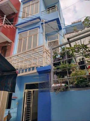 Nhà Mới thông thoáng - 1 trệt 2 lầu, 4PN 3VS