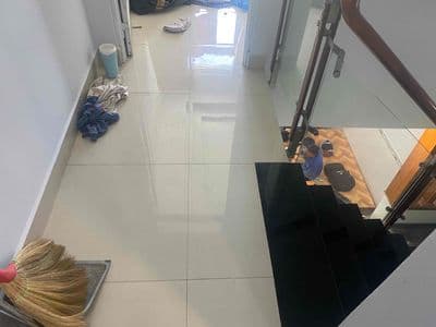 cần bán nhà 4 x 12 vi bằng
