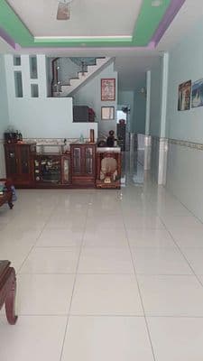 Nhà Thuê 4*20 Lầu Suốt có 4 PN . Đẹp mới Đường Lại Hùng Cường vào 1/