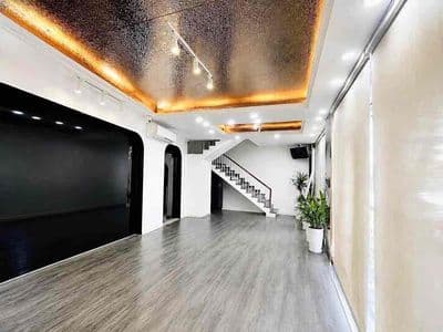 Mặt Tiền Kinh Doanh Nguyễn Văn Cừ quận 1