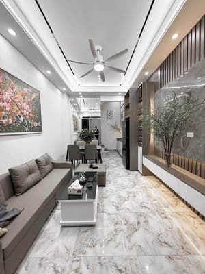 Nhà 5 tầng 3 ngủ Tân Mai, Hoàng Mai, tặng nội thất