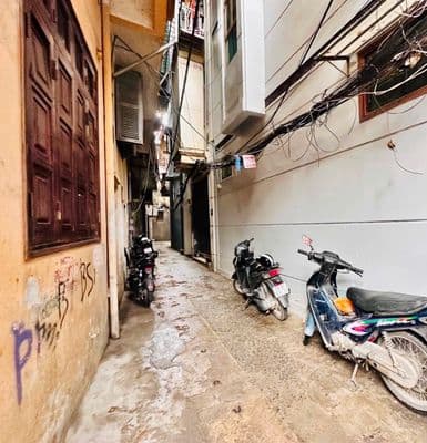 Nhà 4T Hai Bà Trưng, 4 tỷ