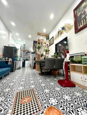 Nhà đất gần Yên Lạc Kim Ngưu, 42m2, 7.95 tỷ