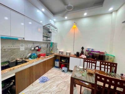 Nhà 37m2 gần Phố Vọng, 7.5 tỷ