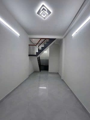 Nhà mới ở liền - shr hoàn công đủ hiện hữu - gần mặt tiền