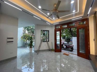 Nhà 5 tầng view hồ HỒ ĐỀN LỪ, 55m2, giá 10.9 tỷ