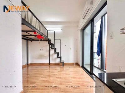 Duplex Ban Công Siêu Thoáng Mát Sẵn Máy Lạnh Đi Bộ Qua Đầm Sen