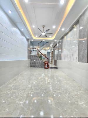 Bán nhà KDC Gần Lê Hồng Phong, Dĩ An, 73m2, 5.85 tỷ