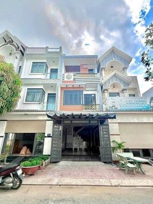 Nhà 1 trệt 2 tầng lầu gần làng đại học quốc gia TPHCM