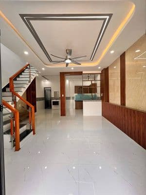 Nhà 1 trệt 1 lầu Dĩ An, Bình Dương - Sổ hồng riêng
