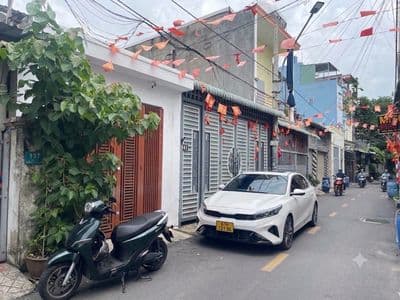 Nhà đẹp ở liền 71m2 Dĩ An, Bình Dương - Gần Vincom