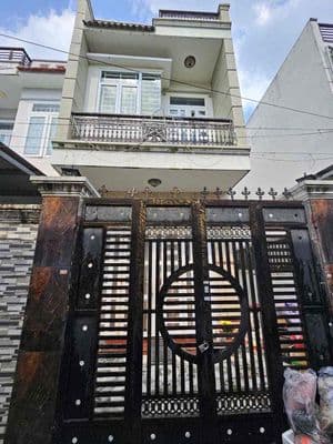 Nhà Nguyên Căn . Nội thất cơ bản. Điện nước giá nhà nước
