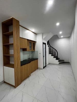 Cho thuê nhà nguyên căn 33m2, 4.5 tầng, Tây Mỗ, 10tr