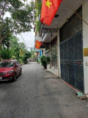 Cho thuê nhà ngõ ô tô Phùng Hưng, Hà Đông - 9tr